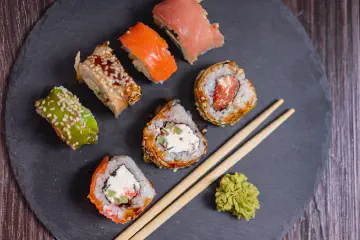 Can You Eat Sushi While Breastfeeding